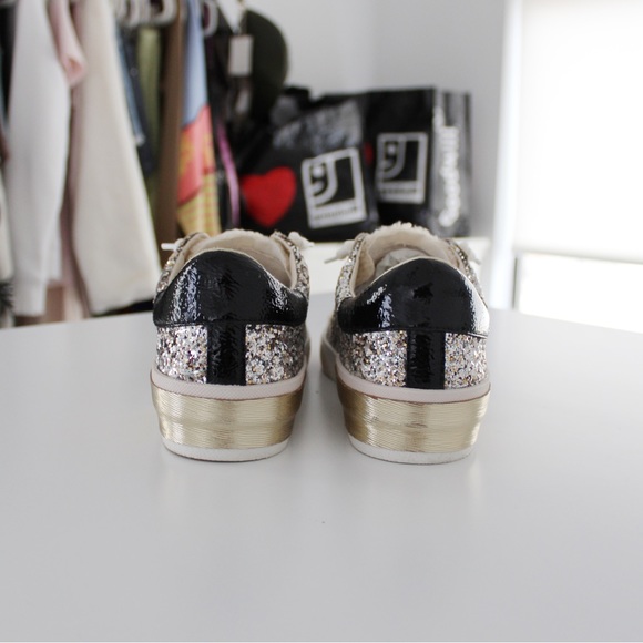 Dolce Vita Zina Leather Shearling Sneakers in Silver Multi Glitter NWOB - Picture 12 of 13